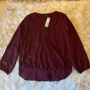 West KEI Burgundy Surplice High-Low Blouse size Medium